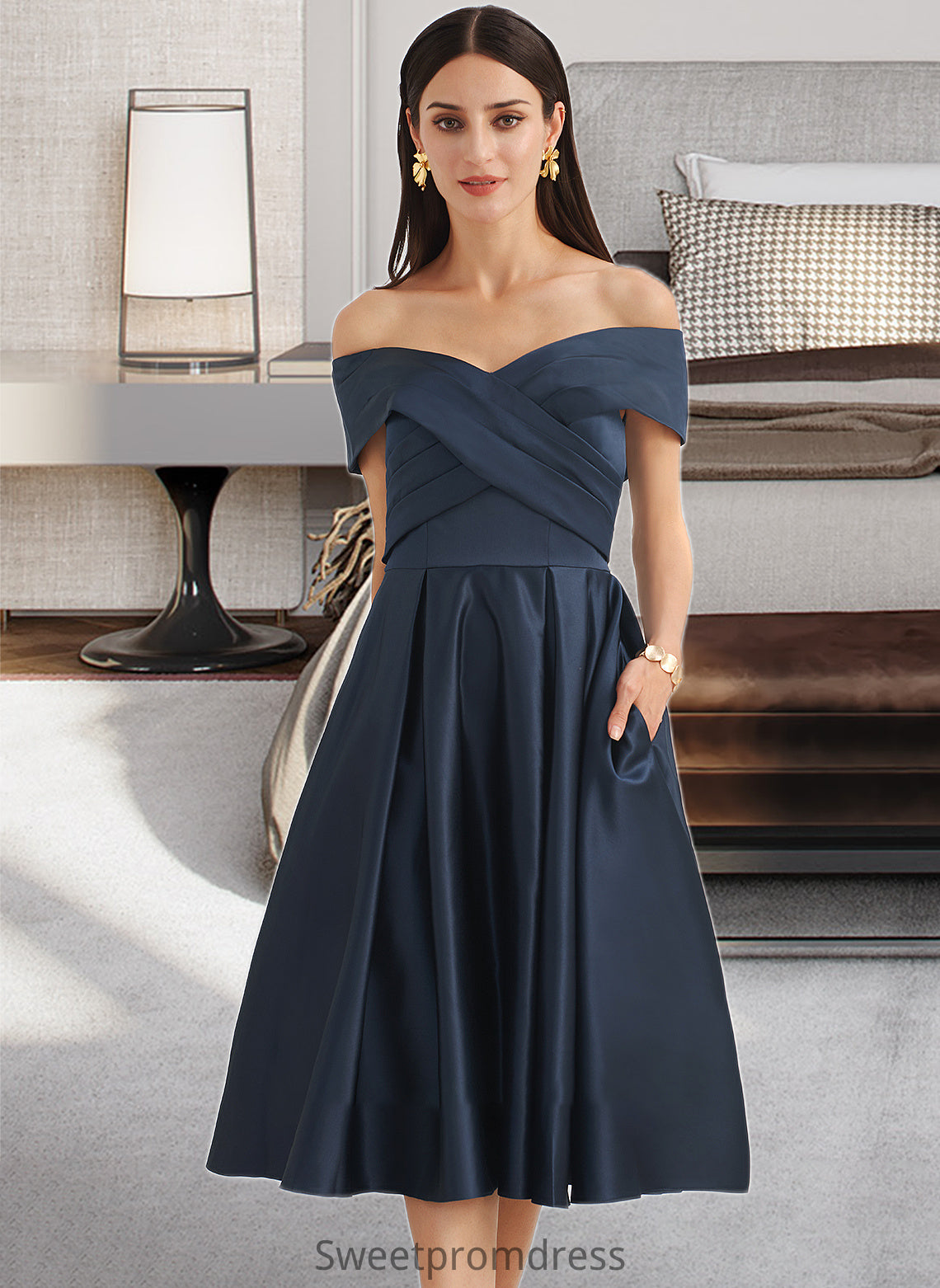 Everly A-Line Off-the-Shoulder Knee-Length Bridesmaid Dress With Pockets DHP0013150