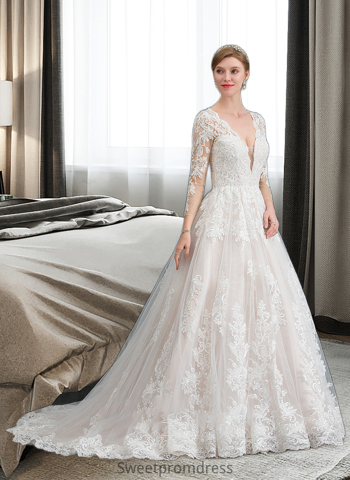 Maryjane Ball-Gown/Princess V-neck Chapel Train Tulle Wedding Dress DHP0013735