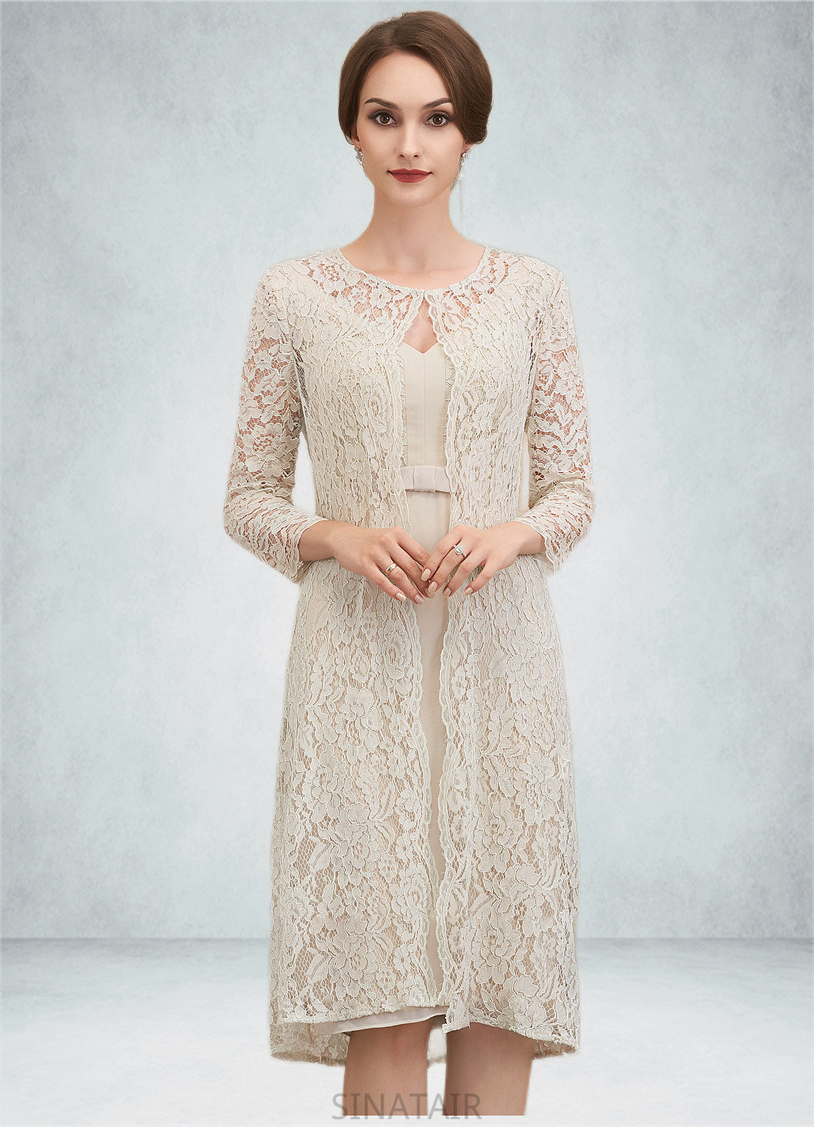 Seraphina Sheath/Column V-neck Knee-Length Chiffon Lace Mother of the Bride Dress With Bow(s) DH126P0014924