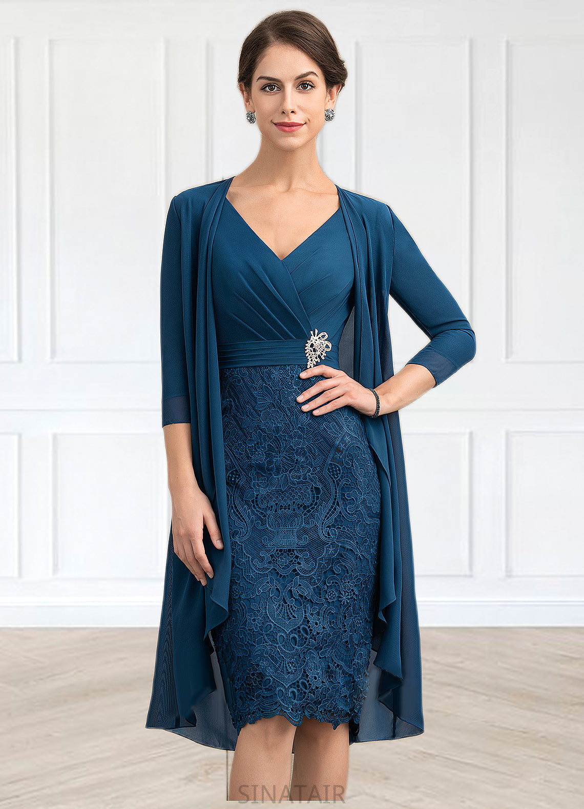 Jade Sheath/Column V-neck Knee-Length Chiffon Lace Mother of the Bride Dress With Crystal Brooch DH126P0014972