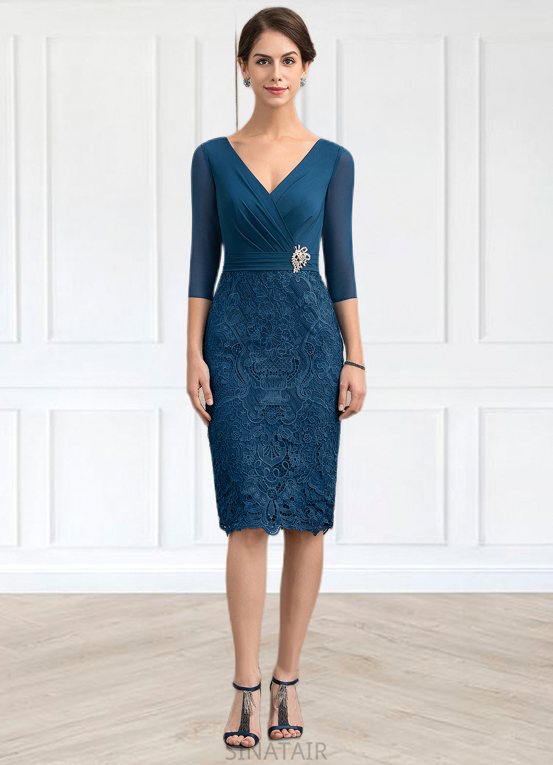 Jade Sheath/Column V-neck Knee-Length Chiffon Lace Mother of the Bride Dress With Crystal Brooch DH126P0014972