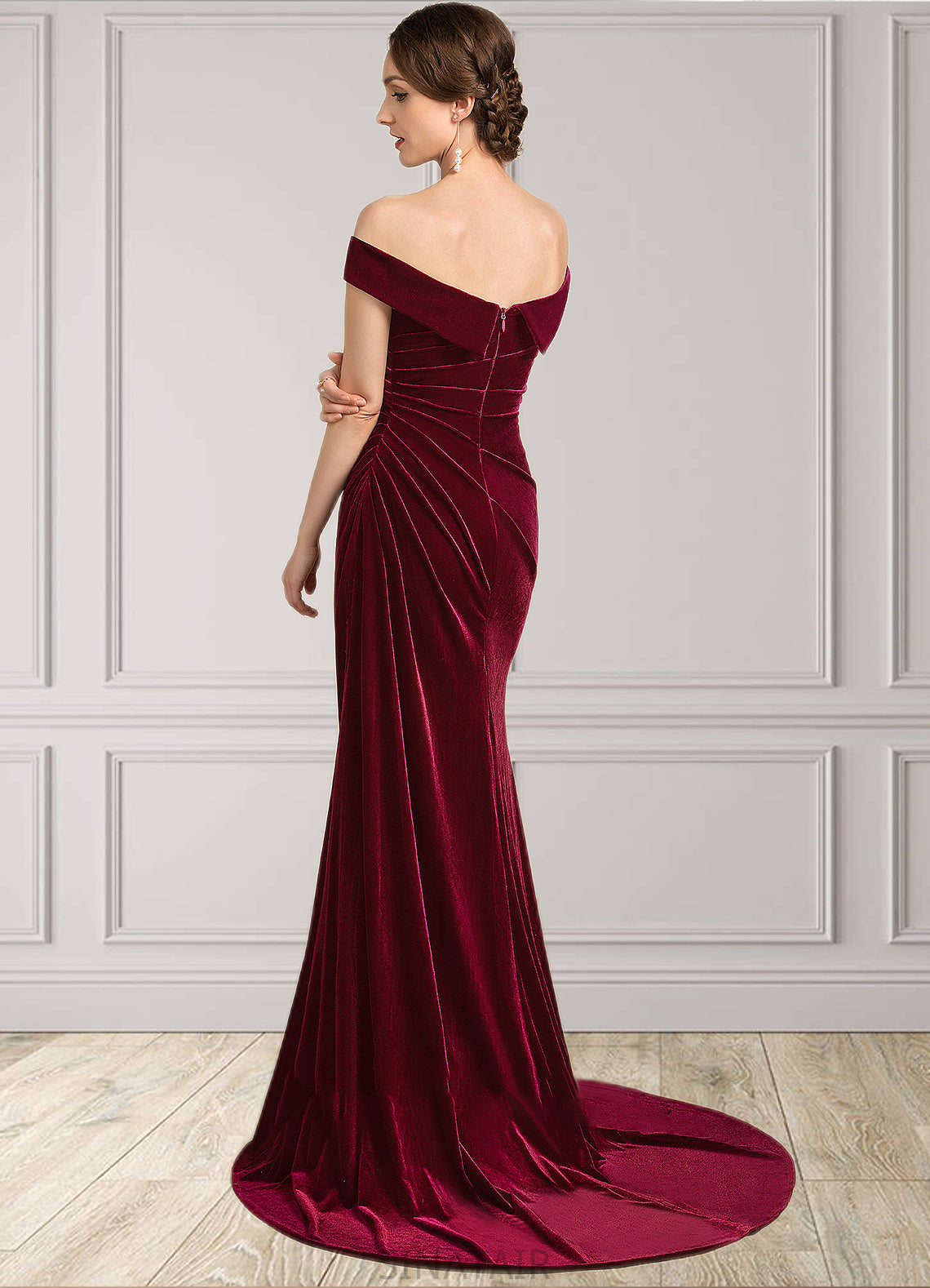 Pat Trumpet/Mermaid Off-the-Shoulder Sweep Train Velvet Mother of the Bride Dress With Ruffle DH126P0014988