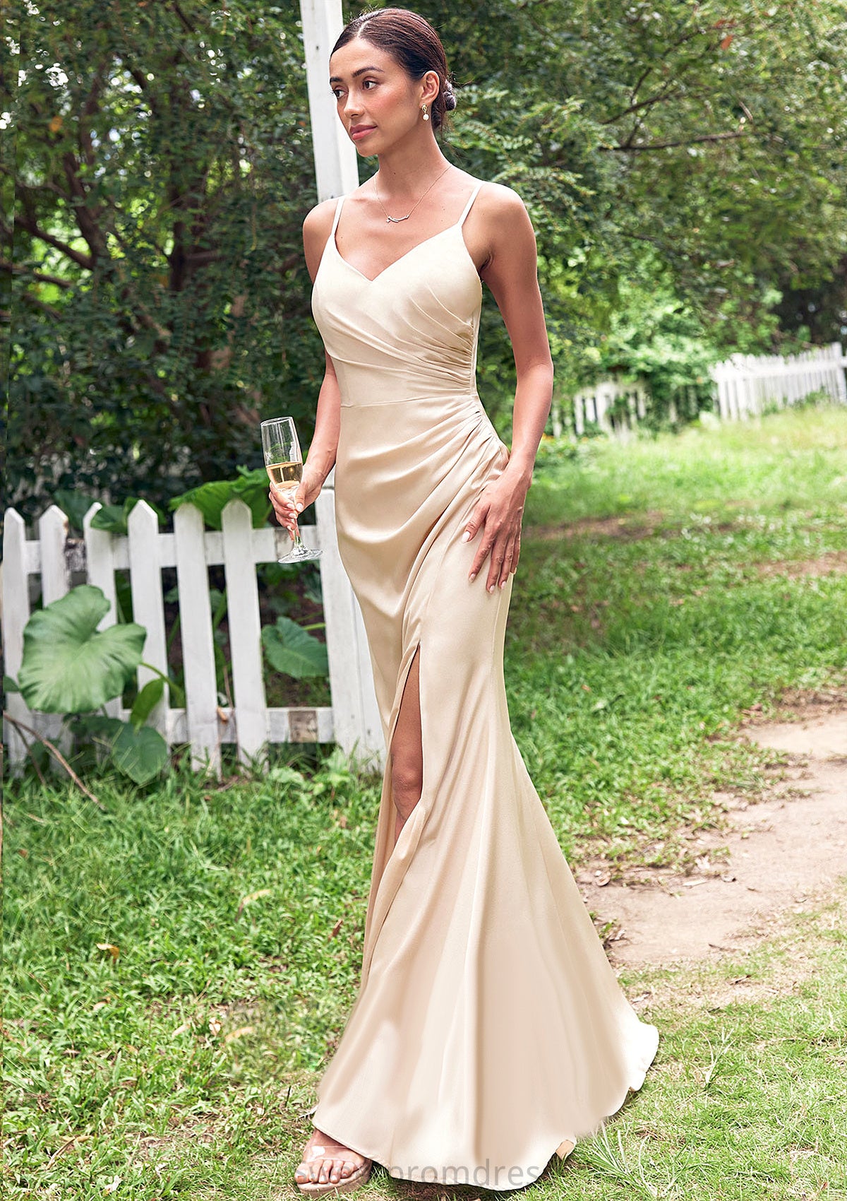 Sheath/Column V Neck Sleeveless Floor-Length Stretch Satin Bridesmaid Dresses with Pleated Split Sonia DHP0025222