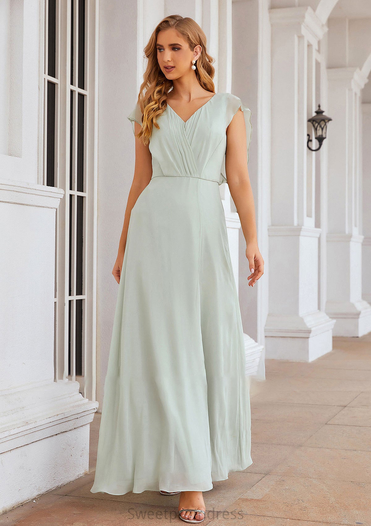 A-line V Neck Sleeveless Long/Floor-Length Chiffon Bridesmaid Dresses With Pleated Split Aylin DHP0025372