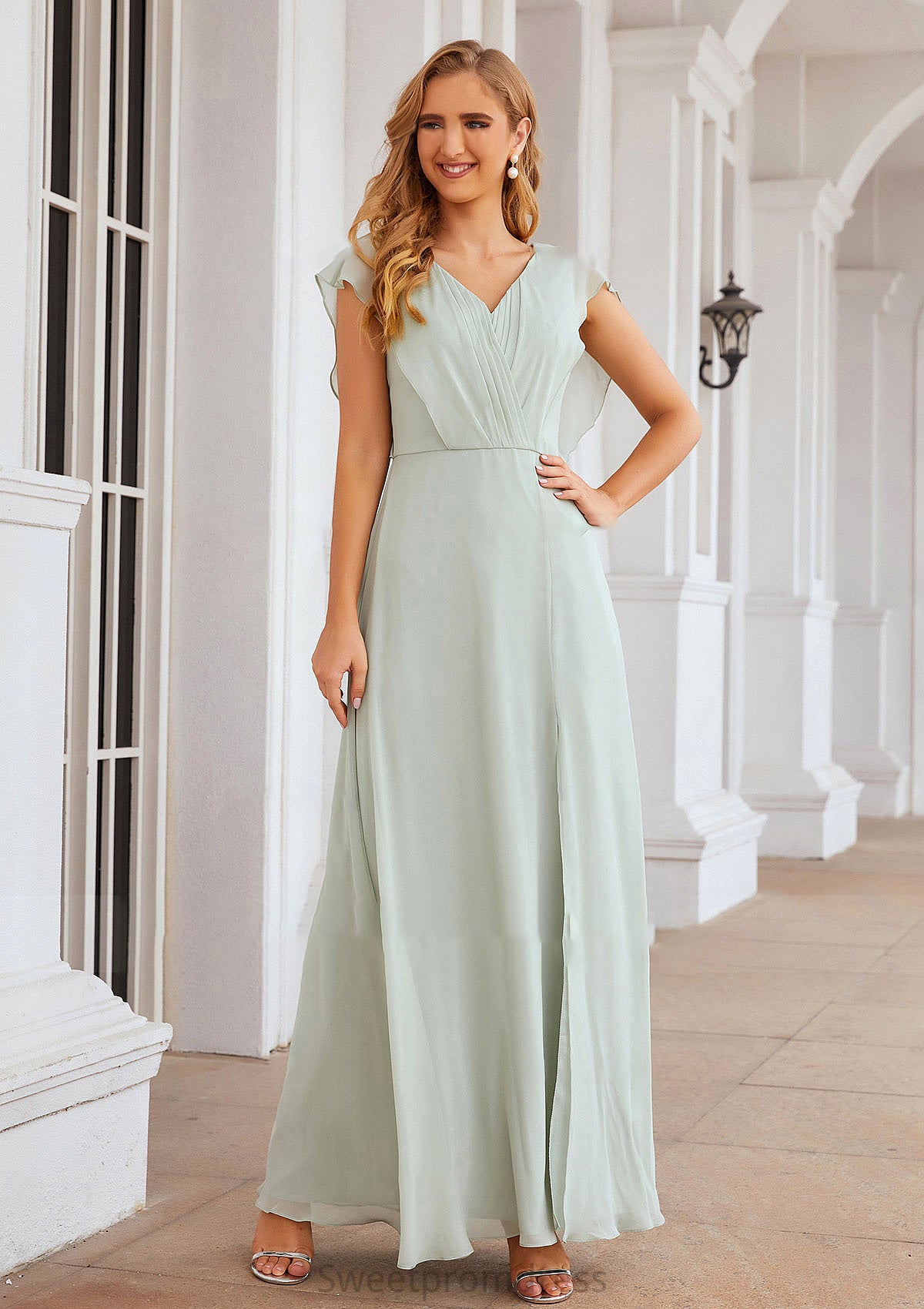 A-line V Neck Sleeveless Long/Floor-Length Chiffon Bridesmaid Dresses With Pleated Split Aylin DHP0025372