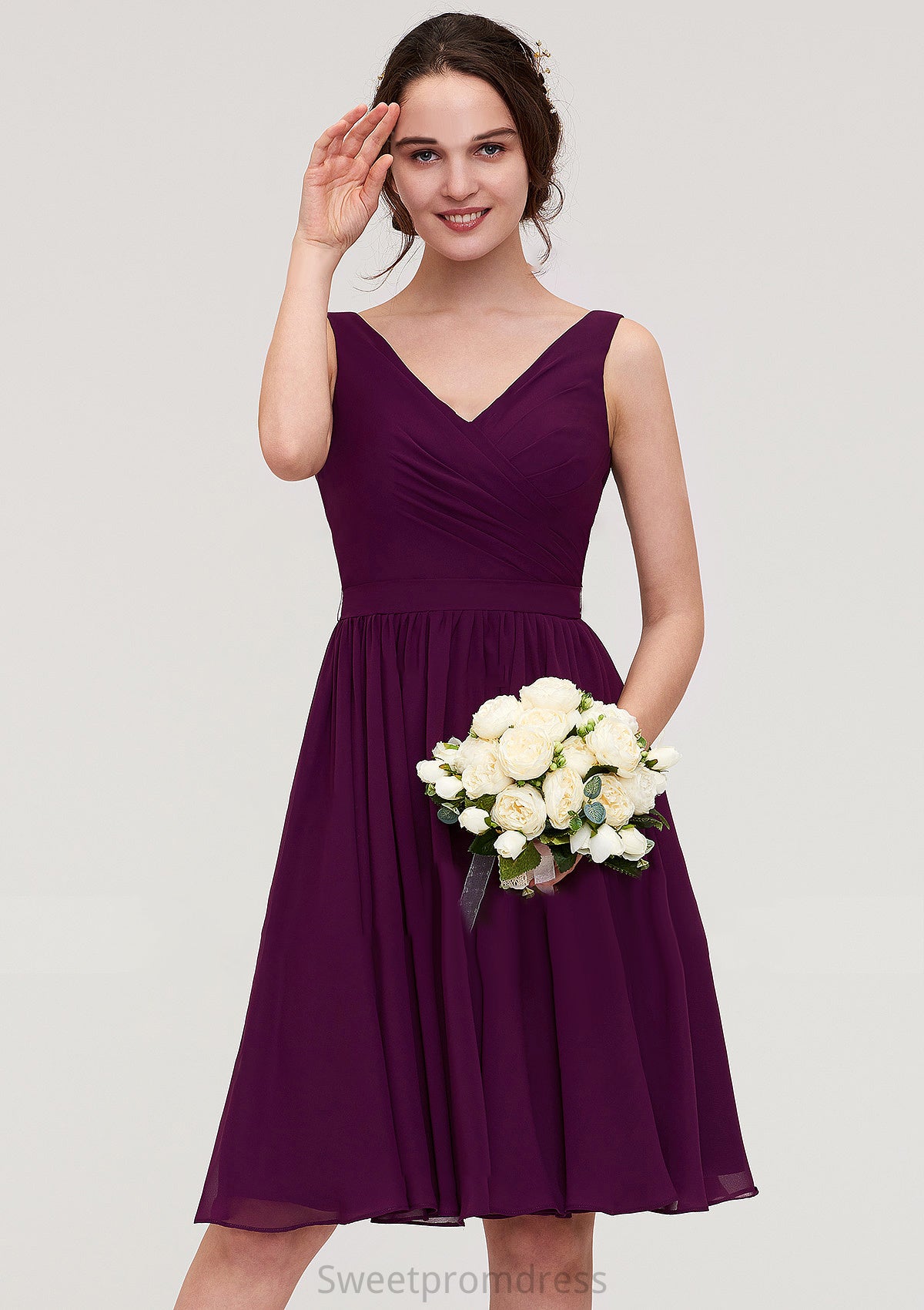 Sleeveless V Neck Chiffon A-line/Princess Knee-Length Bridesmaid Dresses With Pleated Kierra DHP0025401