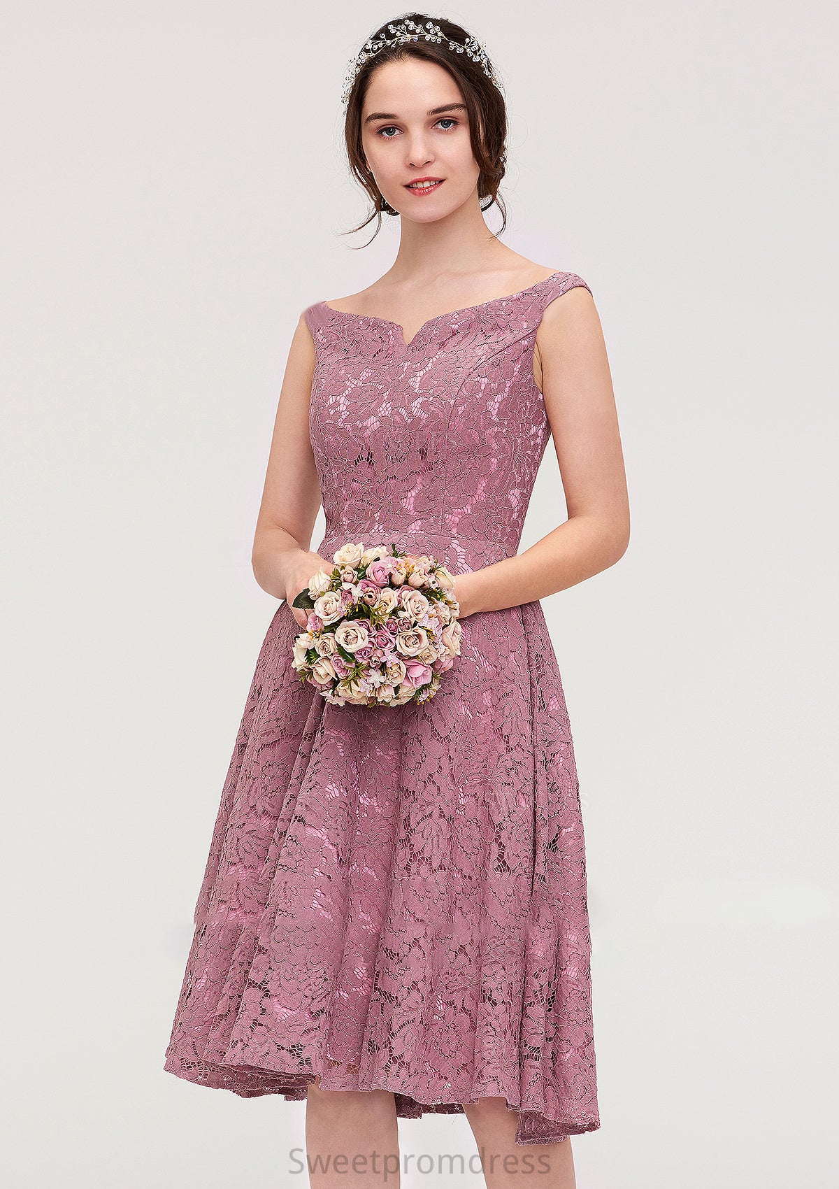 Sweetheart Sleeveless A-line/Princess Lace Knee-Length Bridesmaid Dresses Jessica DHP0025421