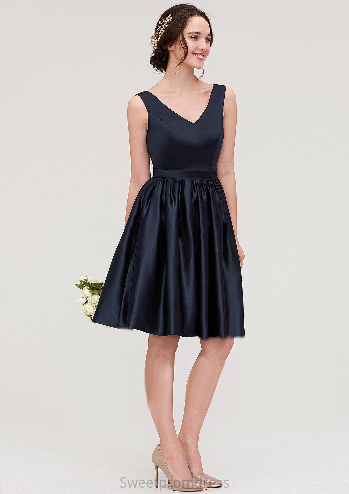 V Neck Sleeveless A-line/Princess Knee-Length Satin Bridesmaid Dresses With Pleated Alani DHP0025433