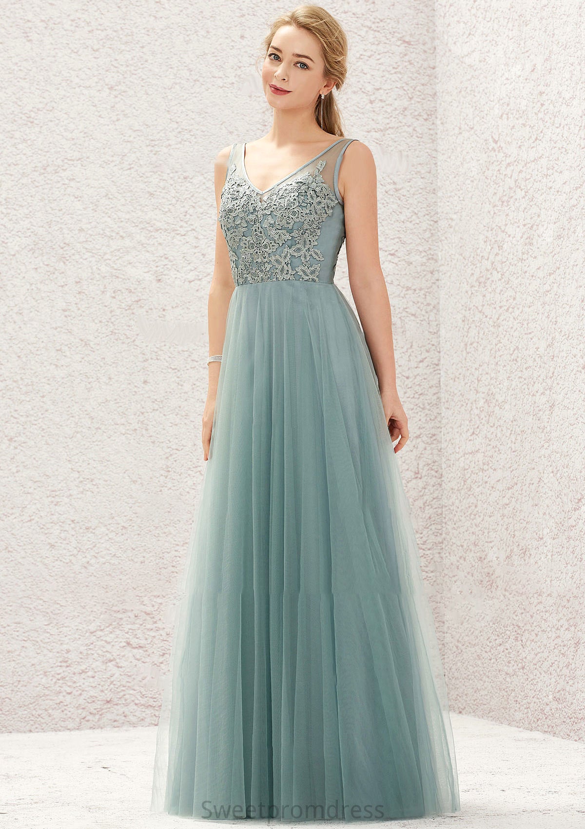 A-line V Neck Sleeveless Tulle Long/Floor-Length Bridesmaid Dresses With Lace Claudia DHP0025628