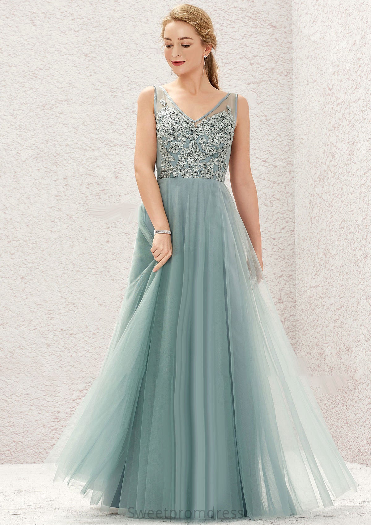 A-line V Neck Sleeveless Tulle Long/Floor-Length Bridesmaid Dresses With Lace Claudia DHP0025628