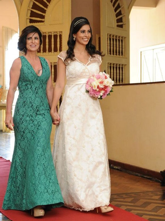 Patsy Sheath/Column Lace V-neck Sleeveless Floor-Length Mother of the Bride Dresses DHP0020447