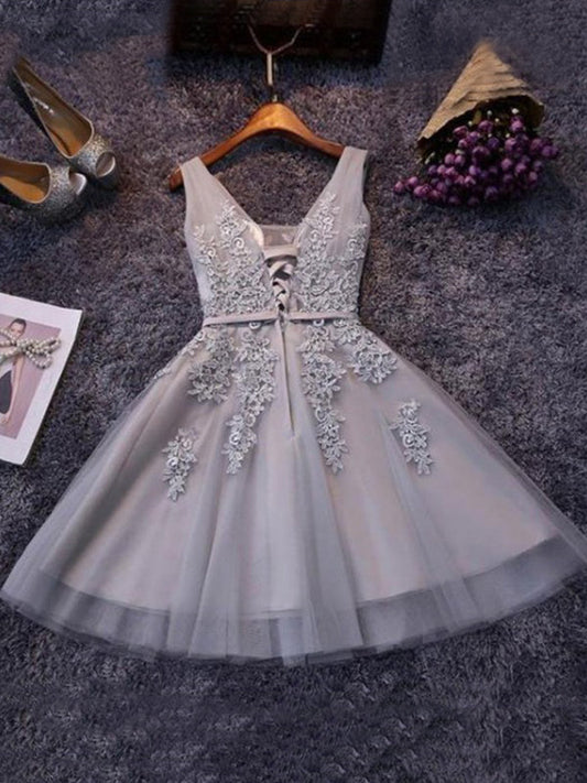 Tulle Sash/Ribbon/Belt Gabriela Homecoming Dresses Lace Applique Beading V Neck Up Sleeveless