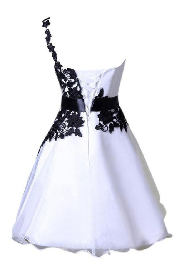 A Line Leyla Lace Homecoming Dresses Satin One Shoulder Up White Appliques Flowers