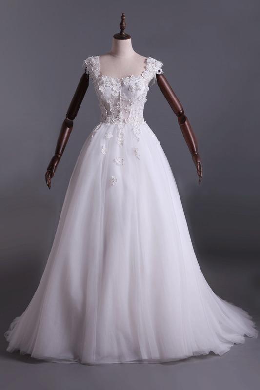 Wedding Dresses Off Shoulder With Handmade Flowers And Chapel Train