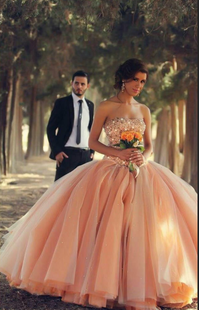 Blush Pink Tulle Ball Gown Sweetheart Bridal Gowns With Rhinestones Quinceanera Dresses