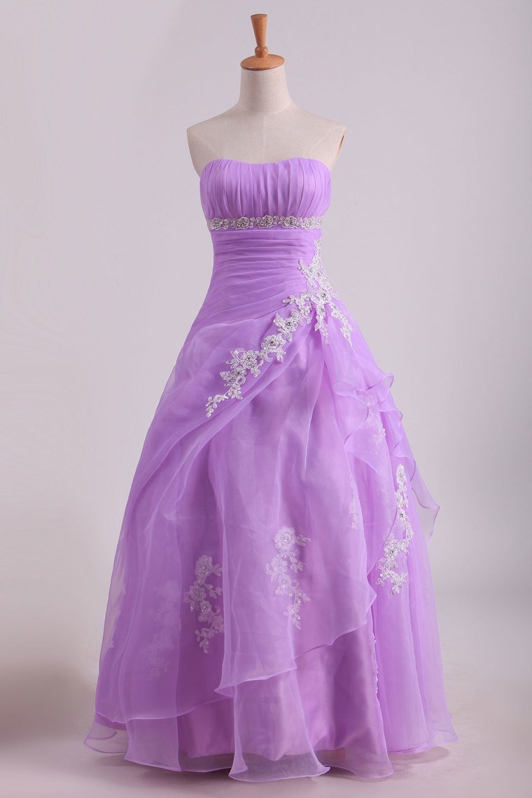 2024 Strapless Floor Length Quinceanera Dresses With Applique And Ruffles