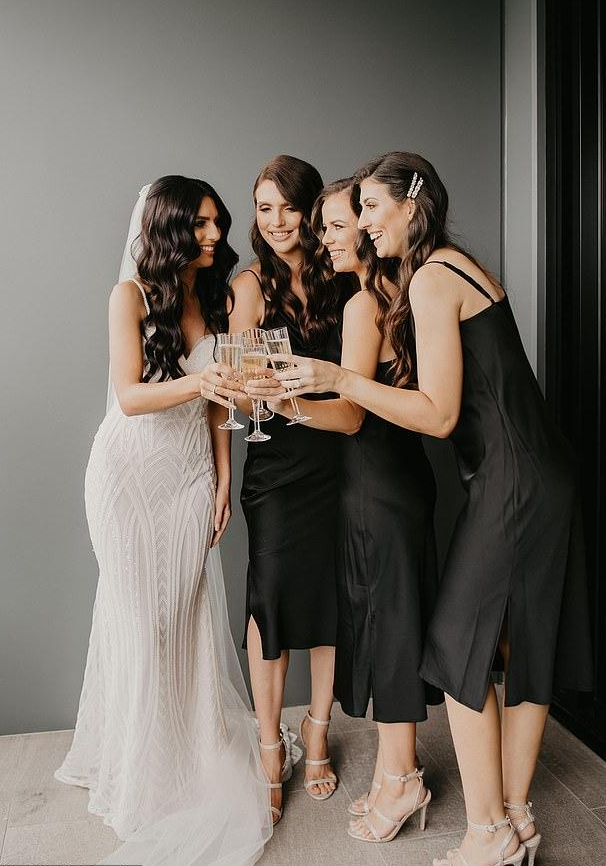 Classic Elegant Wedding Party Dresses Black Cheap Bridesmaids Dresses