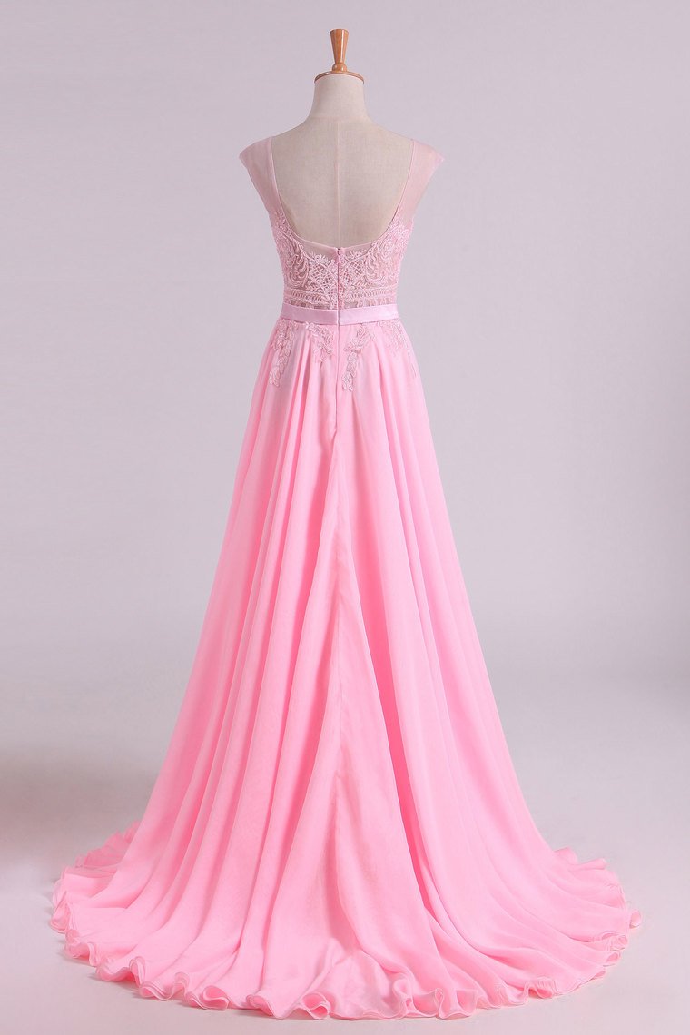 Sexy Prom/Wedding Dresses With High Slit A-Line Scoop Chiffon With Embroidery & Beading