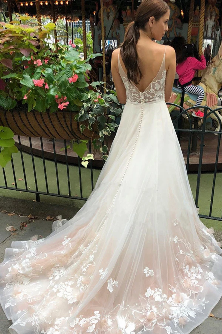 Tulle V Neck Embroidery Long Spaghetti Straps Wedding Dresses Bridal SJSP8X6HDFG