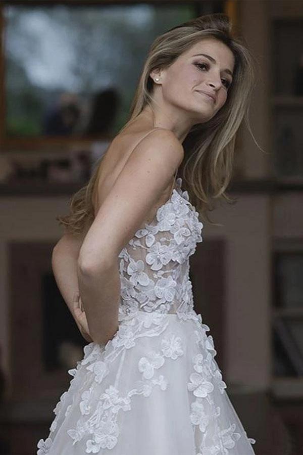 Charming Ball Gown Sweetheart Strapless 3D Flowers Tulle Off White Wedding Dresses SJS15095