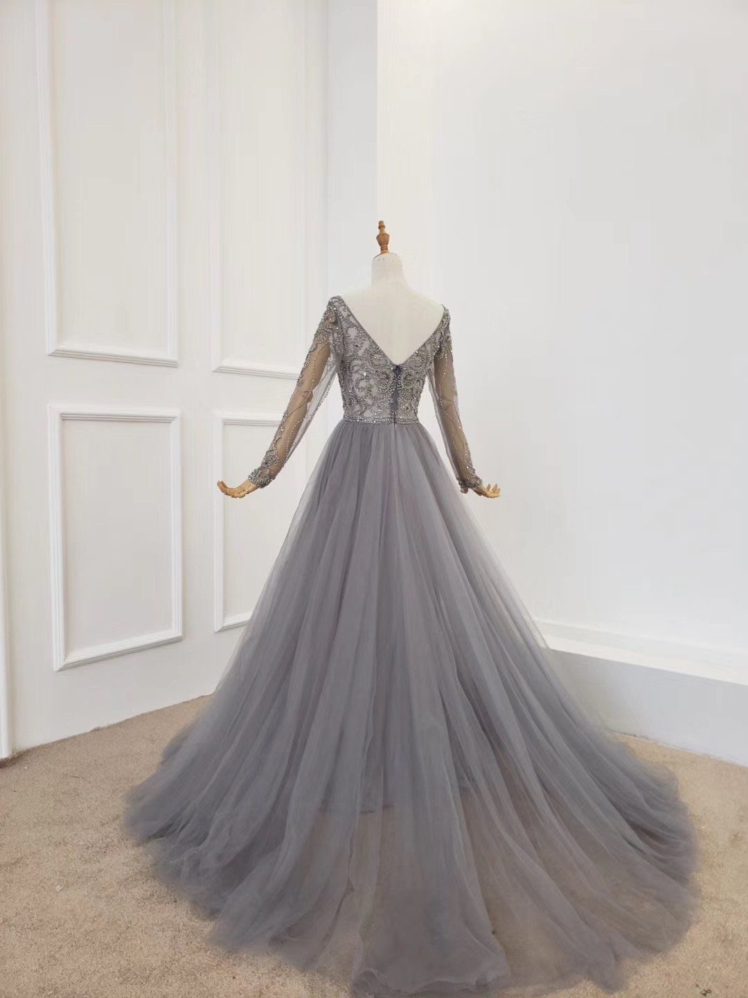 A Line Long Sleeves V Neck Gray Tulle Prom Dresses with Beading, Evening Dress SRS15549