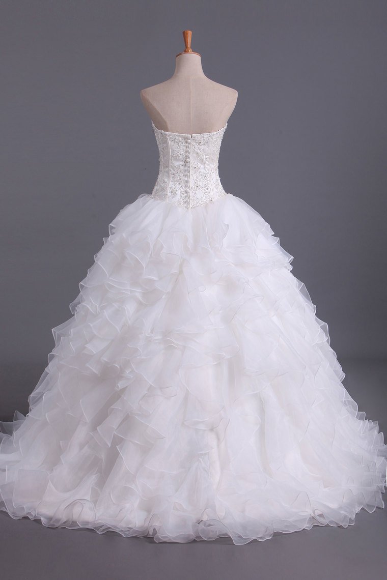 Hot Wedding Dresses Sweetheart With Beads & Applique A Line Organza