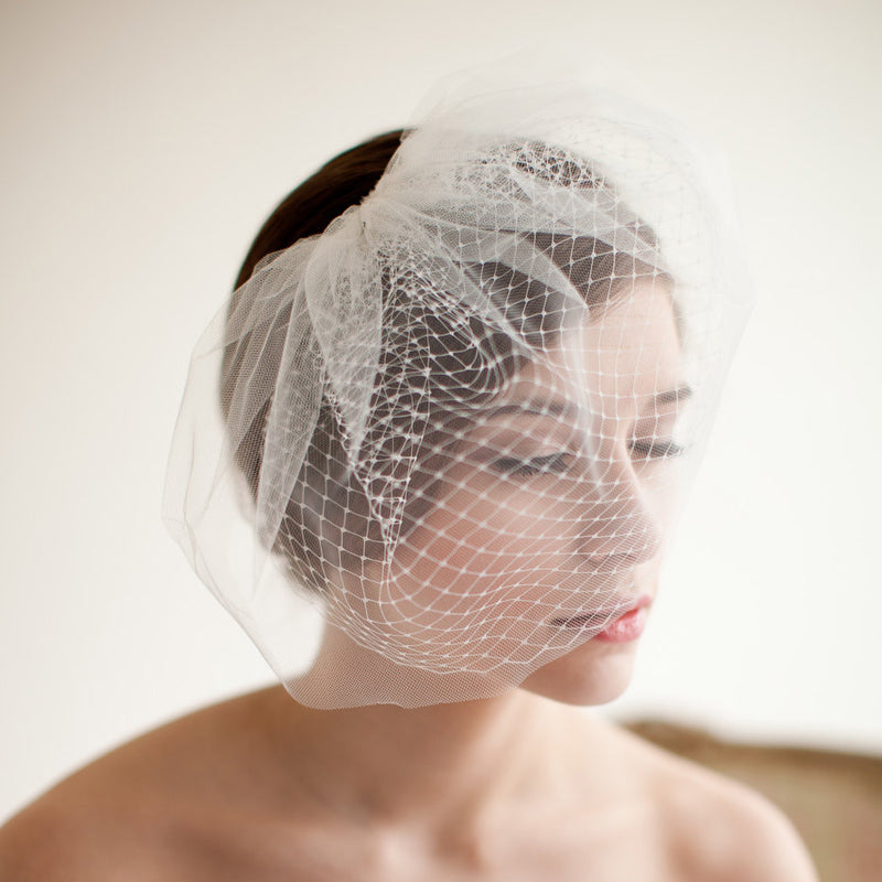 New European Style Bridal Wedding Veil Vintage Bridal Bird Cage Veil Soft Net Short Bridal Veil