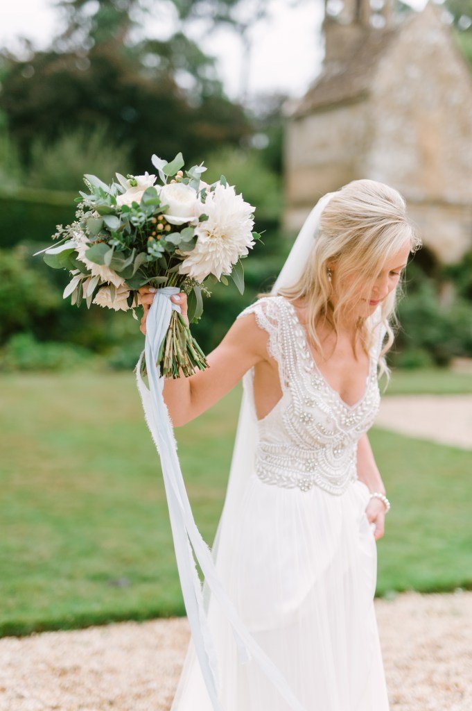 Romantic Wedding Dresses V-neck Open Back Beach Bridal Gown