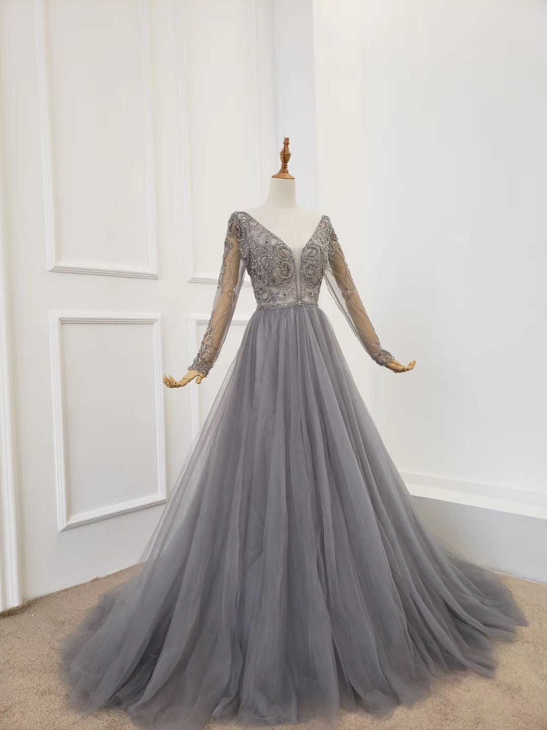 A Line Long Sleeves V Neck Gray Tulle Prom Dresses with Beading, Evening Dress SRS15549