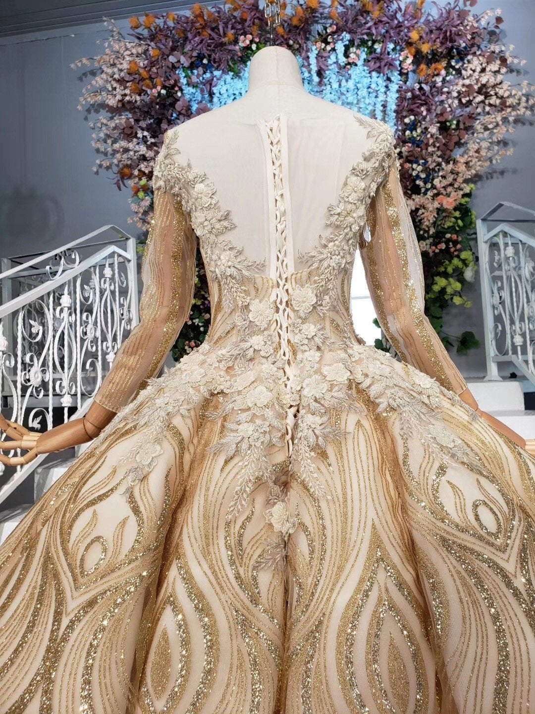 Long Sleeve Ball Gown Beads Lace Appliques Prom Dresses Sequins Quinceanera Dresses SRS15241