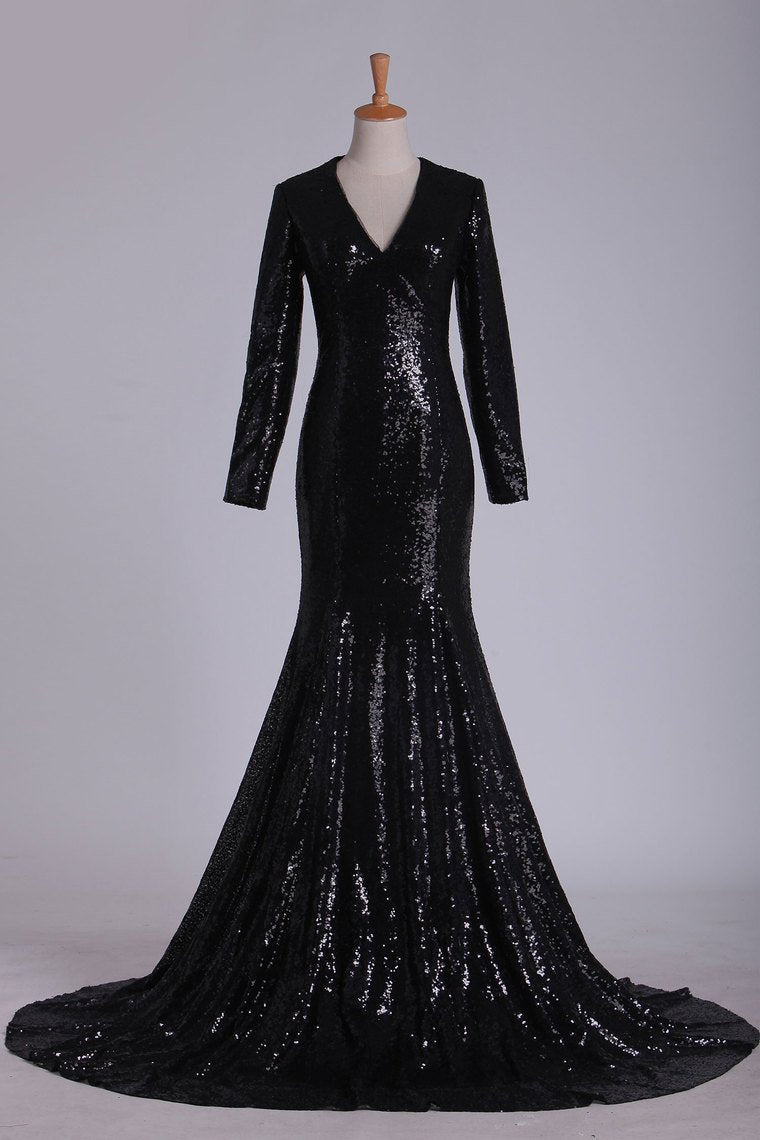 2024 Prom Dresses V Neck Long Sleeves Sequins Sweep Train Black