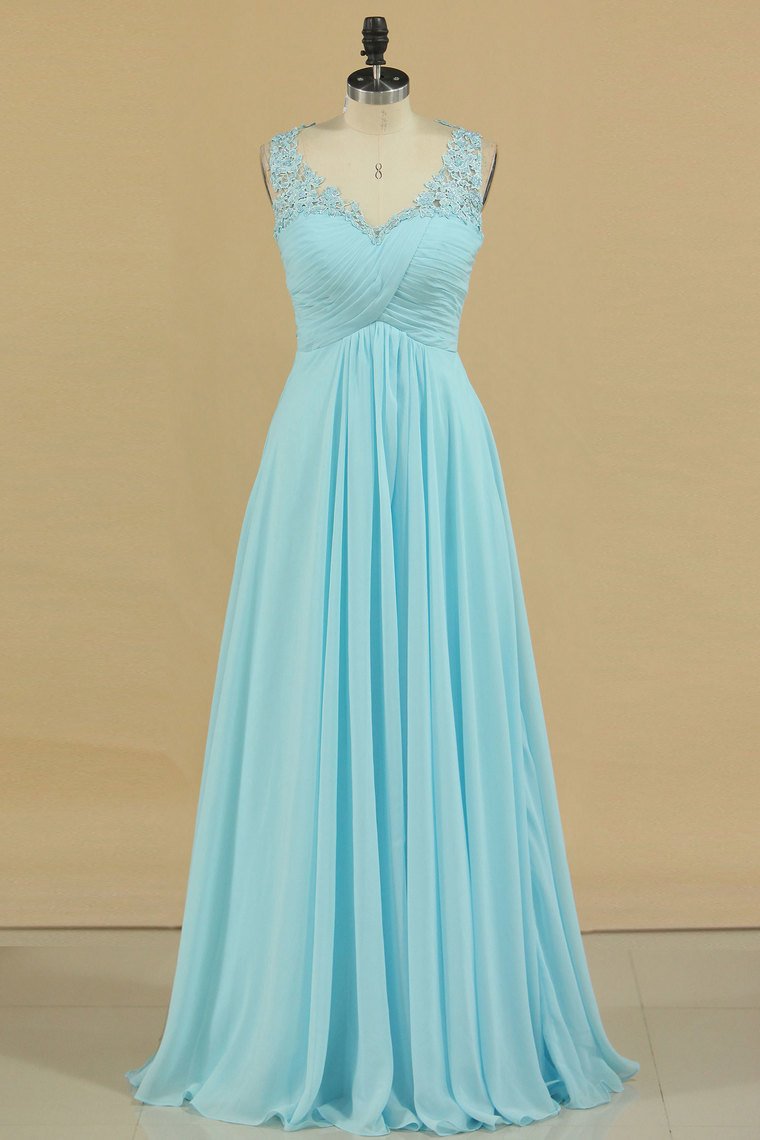 2024 Plus Size V-Neck Prom Dresses A Line Floor Length With Ruffles & Applique Chiffon