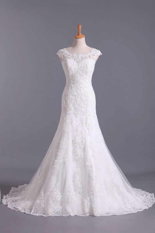 New A-Line Wedding Dresses Bateau Court Train Covered Button Tulle & Lace Applique