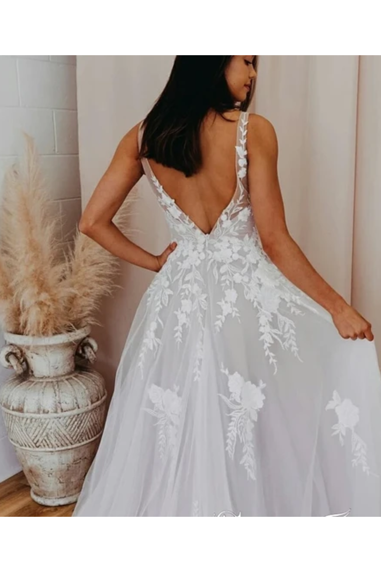 Romantic V Neckline Backless Wedding Dress Appliqued Ball Gown Bridal SJSPSMCZA6Q