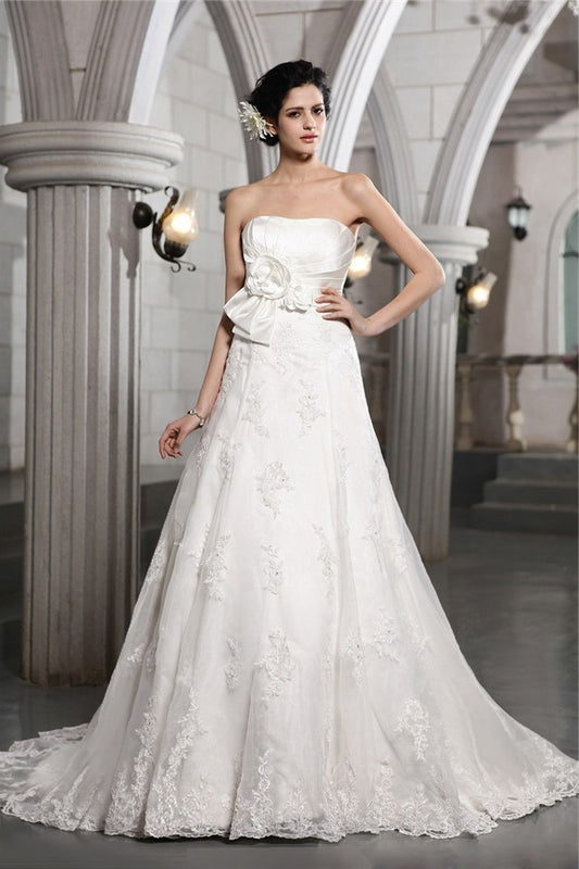 Flower Applique Strapless Hand-Made Long Beading A-Line/Princess Sleeveless Satin Wedding Dresses