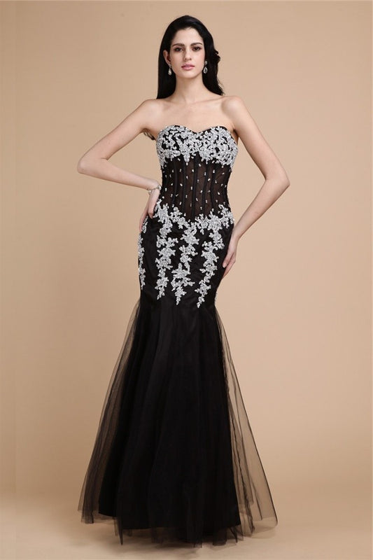 Sleeveless Sweetheart Beading Long Applique Trumpet/Mermaid Net Satin Dresses