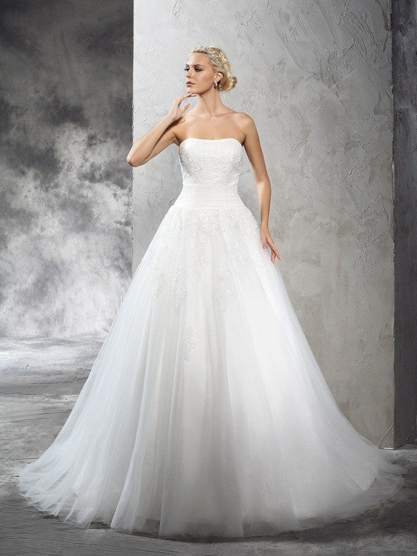 Sleeveless Long Applique Ball Gown Strapless Satin Wedding Dresses