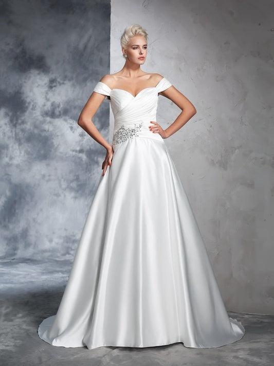 Sleeveless Gown Off-the-Shoulder Long Ruched Ball Taffeta Wedding Dresses