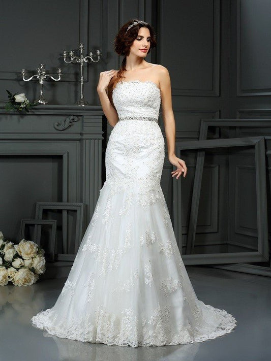 Beading Long Strapless Trumpet/Mermaid Sleeveless Lace Wedding Dresses