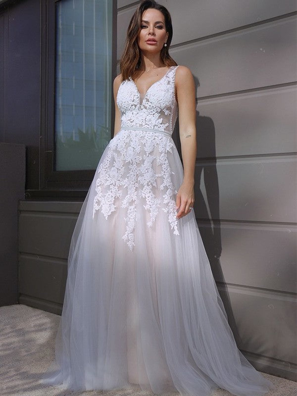 A-Line/Princess Sleeveless V-neck Applique Sweep/Brush Tulle Train Wedding Dresses