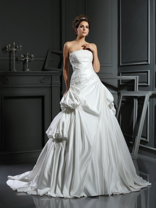 Ball Applique Strapless Gown Sleeveless Long Satin Wedding Dresses