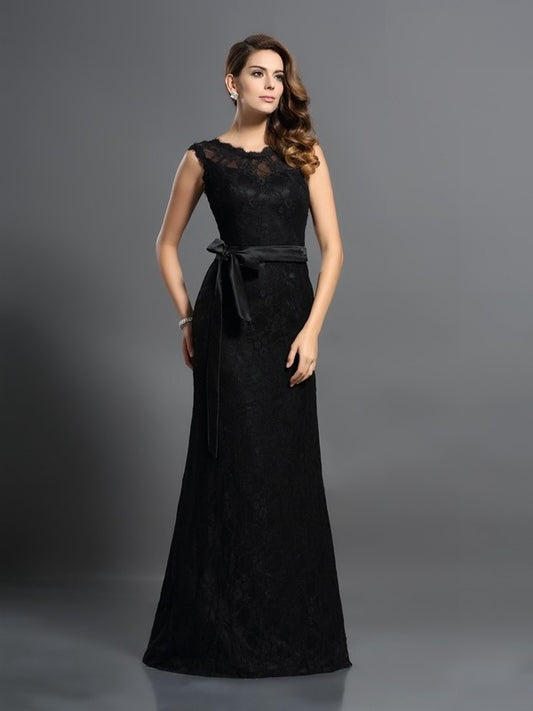 Sleeveless Scoop Sheath/Column Lace Long Satin Dresses