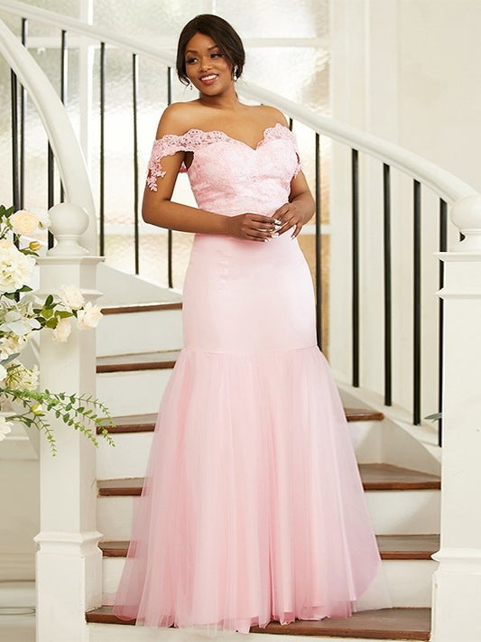 Lace Off-the-Shoulder Stretch Sleeveless Crepe Sheath/Column Floor-Length Bridesmaid Dresses