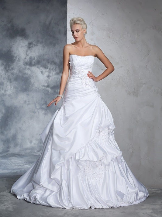 Ball Sleeveless Long Strapless Applique Gown Satin Wedding Dresses