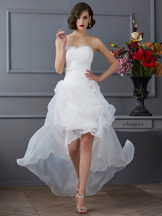 Sleeveless Low High Beading A-Line/Princess Sweetheart Organza Wedding Dresses