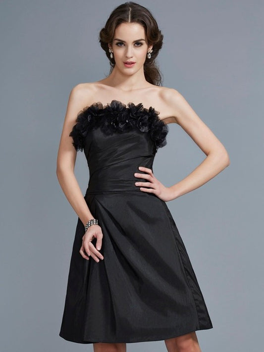 Sheath/Column Strapless Hand-Made Short Sleeveless Flower Taffeta Bridesmaid Dresses