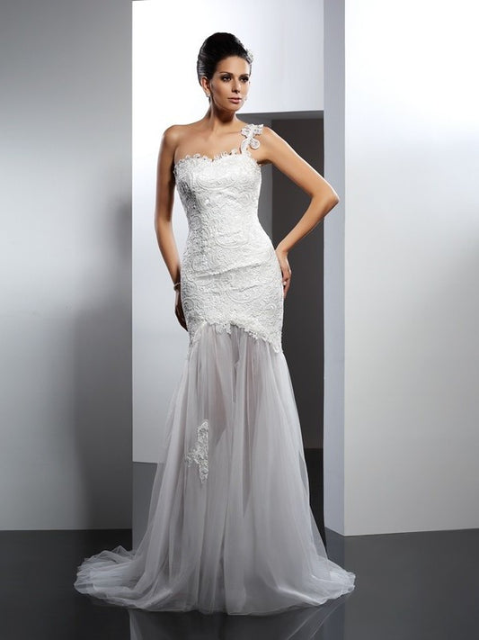 Trumpet/Mermaid One-Shoulder Long Lace Sleeveless Lace Wedding Dresses