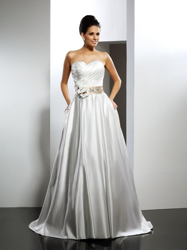 Long Sweetheart Sleeveless Hand-Made Flower A-Line/Princess Satin Wedding Dresses