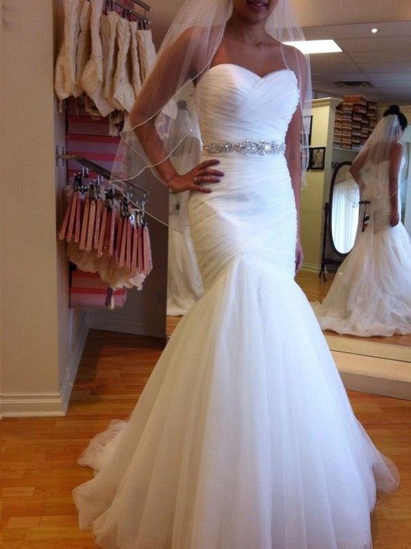 Trumpet/Mermaid Train Sweetheart Court Beading Sleeveless Tulle Wedding Dresses