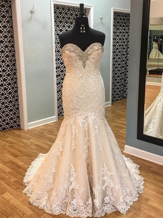 Sleeveless Court Tulle Applique Trumpet/Mermaid Sweetheart Train Wedding Dresses